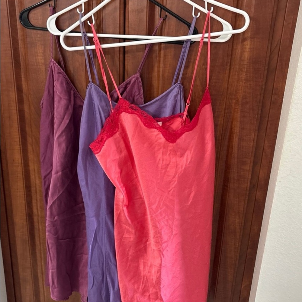 3 VICTORIA SECRET PURPLE, MAROON & RED ADJUSTABLE STRAP SHORT NIGHTGOWNS MED